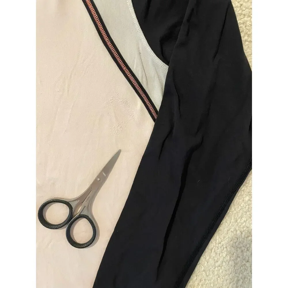 Lululemon Lot Size 6 Bundle of 8 Pieces Women’s Athletic Gym Wear Leggings Tops